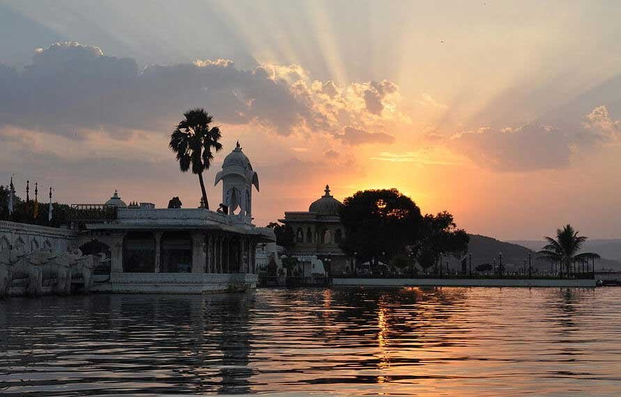 Golden Triangle Tour with Oberoi | Oberoi Golden Triangle